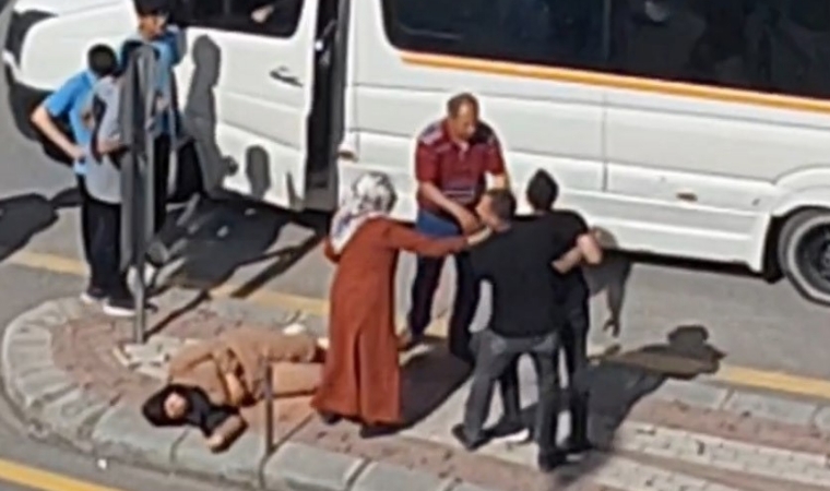 Malatya'da Çılgın Atışma: Öğrencilerin Gözü Önünde Kavgaya Tutuştular