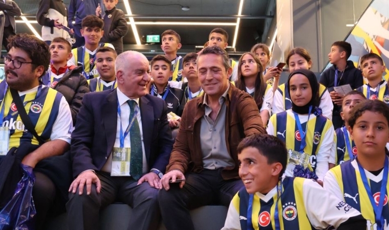 Malatyalı Depremzede Çocuklara Fenerbahçe Başkanı Ali Koç'tan Sürpriz