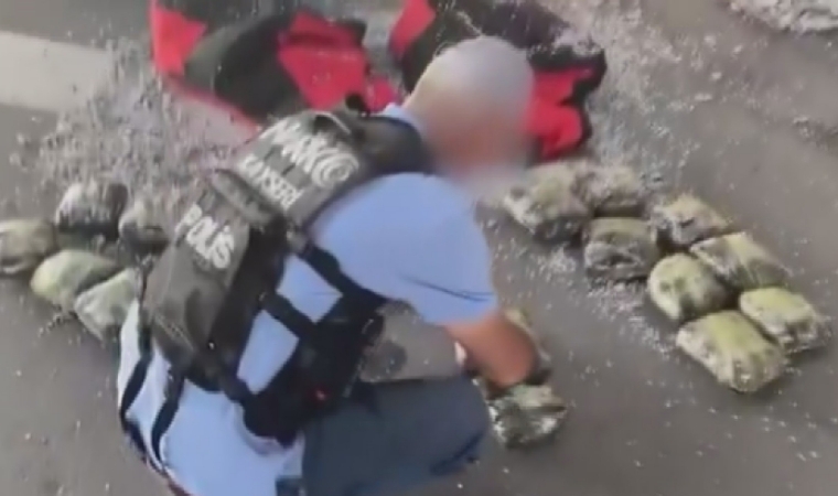 Malatya Yolu Uygulama Noktasında Aracın Gizli Bölmesinden 10 Kilo Uyuşturucu Çıktı