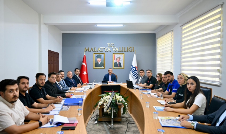 Vali Seddar Yavuz: Projelerin Hızla Tamamlanması İçin Gayret Gösterilmeli!