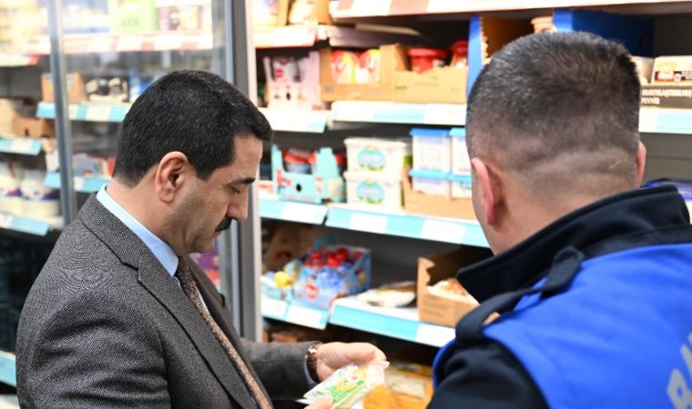 Başkan Taşkın'dan Market Denetimi: Gramaj, Fiyat ve Son Kullanma Tarihleri İncelendi!