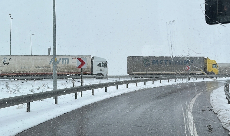 Malatya Yolu Kapandı, Tır Şoförleri Mahsur Kaldı