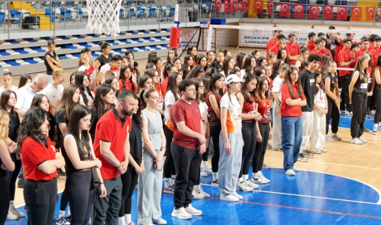 Altyapıdan Şampiyonlar Yükseliyor: Voleybolun Geleceği Sahada