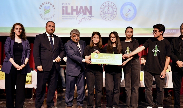 Bilgi Yarışmadı Fikir Yarıştı Kazanan Gençlik Oldu: Münazaranın Galibi...