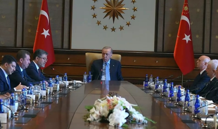 Cumhurbaşkanı Erdoğan: “Kayısıda Büyük Hasar Var, En Az Zayiatla Atlatacağız!”