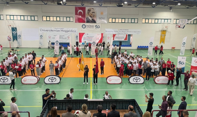 Malatya’da Özel Sporcular Gönülleri Fethetti