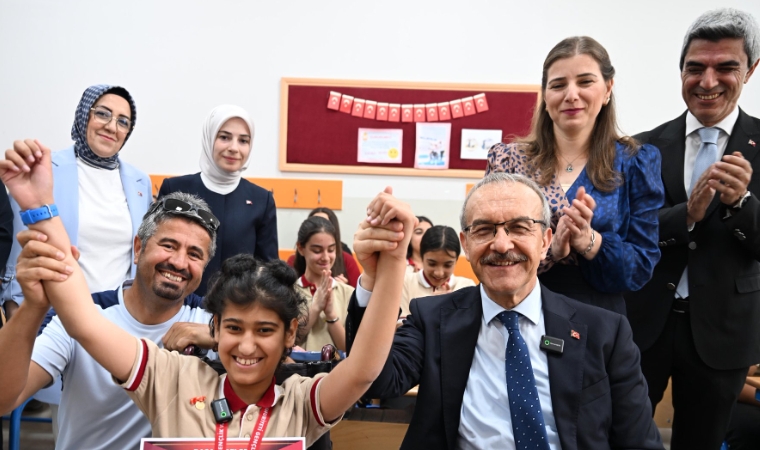 Malatya’nın Gururu Beril! Türkiye Şampiyonu Sporcuyu Vali Ziyaret Etti