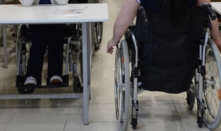 Öğretmenlik Yolunda Engel Tanımadılar: Bin 381 Atama Yapıldı