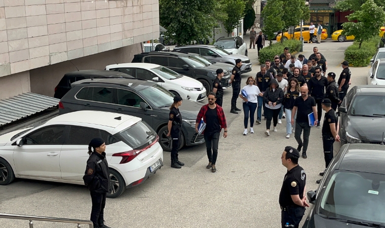 Şafak Operasyonunda Detaylar Şok Etti! Gözaltılar, Silahlar, Gözyaşı...