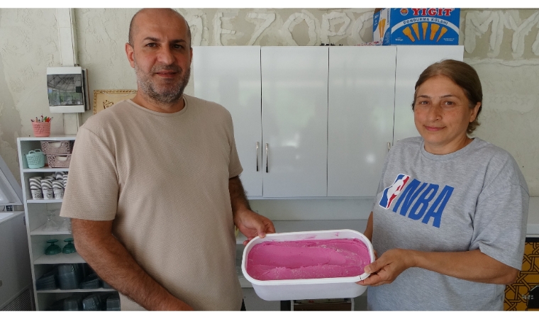 Arapgir’in Mor Reyhanı Bu Kez Dondurma Oldu