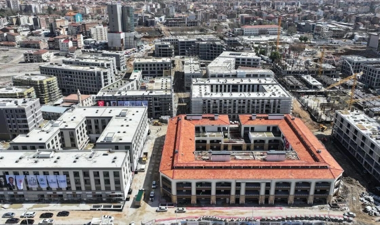 Çarşıda Geri Sayım Başladı: Dükkanlar Temmuz Ayında Sahiplerini Buluyor! 94 Konut, 457 Dükkan, 241 Ofis...