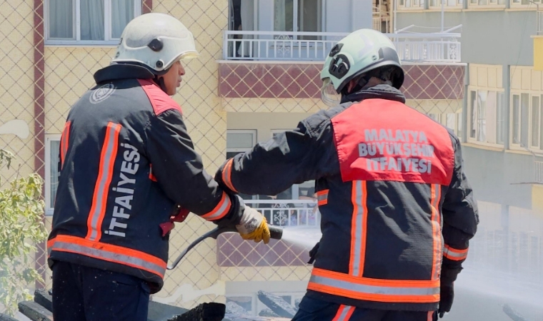 Kazım Karabekir İlkokulu Alevlere Teslim Oldu