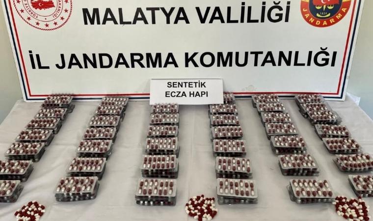Malatya’da Uyuşturucuya Darbe: 2 Bin 321 Sentetik Hap Ele Geçirildi