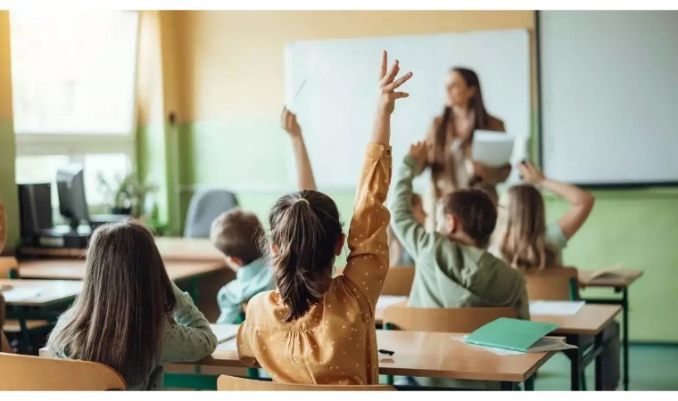 Okullarda Yeni Model Başlıyor: Haftalık 14 Saat İngilizce, 2 Saat Almanca