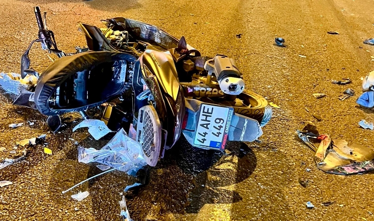 Römorka Arkadan Çarpan Motosiklet Sürücüsü Hastaneye Kaldırıldı