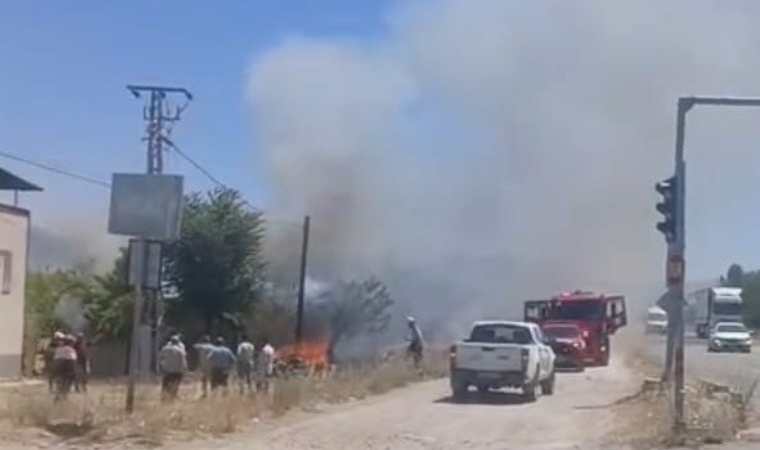 Sıcak Saatlerde Alev Alarmı: Şahnahan’da Dumanlar Yükseldi, İtfaiye...