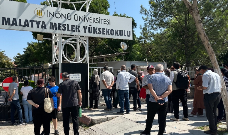 Üniversite Yolunda Kritik Gün: AYT Oturumu Gerçekleşti