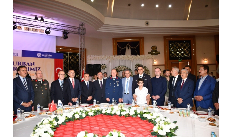 Vali ve Başkan Aynı Sahnede: “Eksikler Var Ama Çalışıyoruz!”