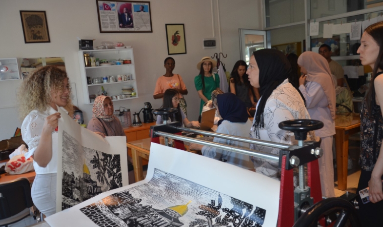 15 Ülkeden Gelen Misafirler Malatya Sanat Merkezi’ne Hayran Kaldı