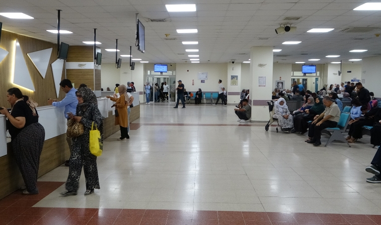 Burun Estetiğinde Yaş Uyarısı: Erken Ameliyat Yüzü Bozabilir