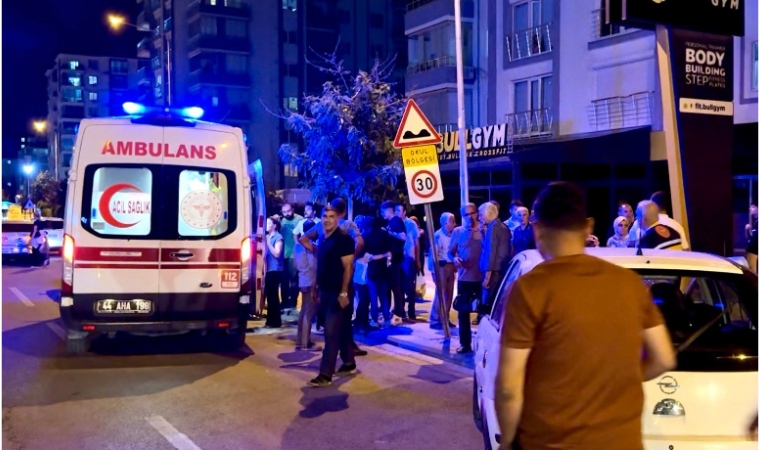Çilesiz Mahallesi'nde Zincirleme Kaza: Yaralılar Hastaneye Kaldırıldı
