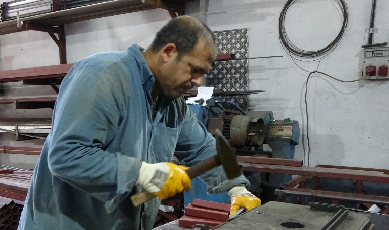Depremler Sonrası Demircilik Sektöründe Yoğunluk: Usta ve Çırak Bulunamıyor