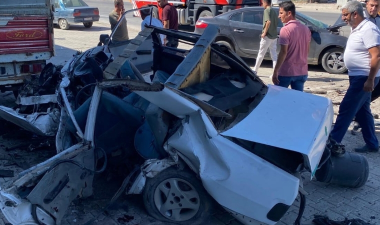 Dilek Yolunda Feci Çarpışma: Tofaş Parçalandı, Miraç Kızılkaya Hayatını Kaybetti