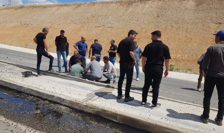 Malatya’da Kamyon Kazası Yön Tabelası Yerinden Söküldü