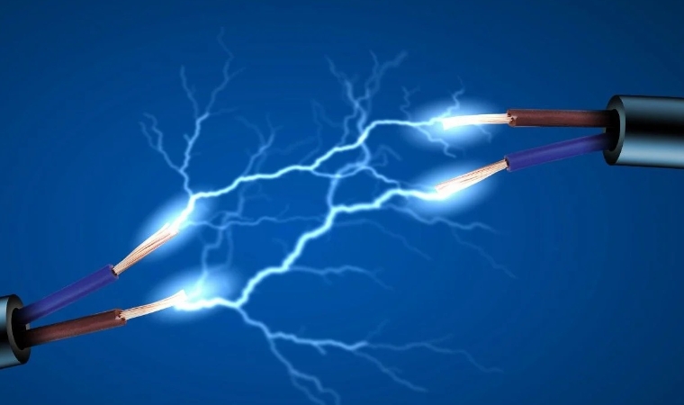 Malatya’da Şantiye Gibi Gün: Onlarca Mahallede Elektrik Bakımı!