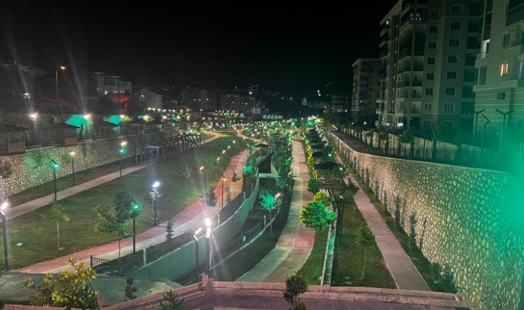 Parkı Partili Başkan Yaptı, Yeni Başkan Sulamadı!