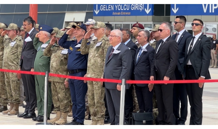 Pençe Kilit Töreninde Sessizlik Konuştu!