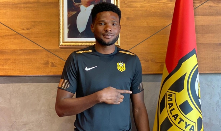 Tetteh Transferi Bir Ay Önce Gelen Teklifle Skandala Dönüştü