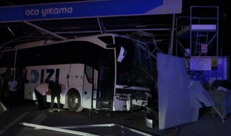 Zonguldak’tan Batman’a Giden Otobüs Malatya’da Kaza Yaptı