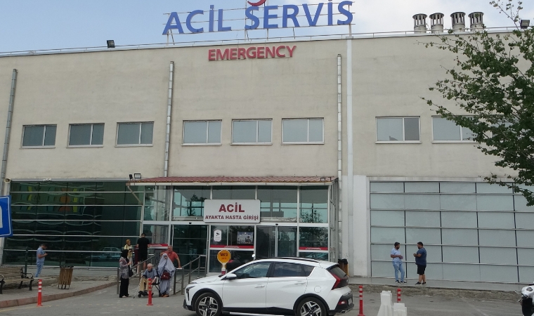 Hava Lojmanları Kavşağında Feci Kaza: Bir Kişi Yaralandı