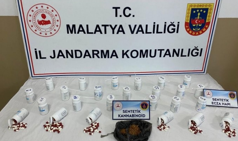 Sentetik Hapları Saklamaya Çalıştılar: Jandarma Affetmedi!