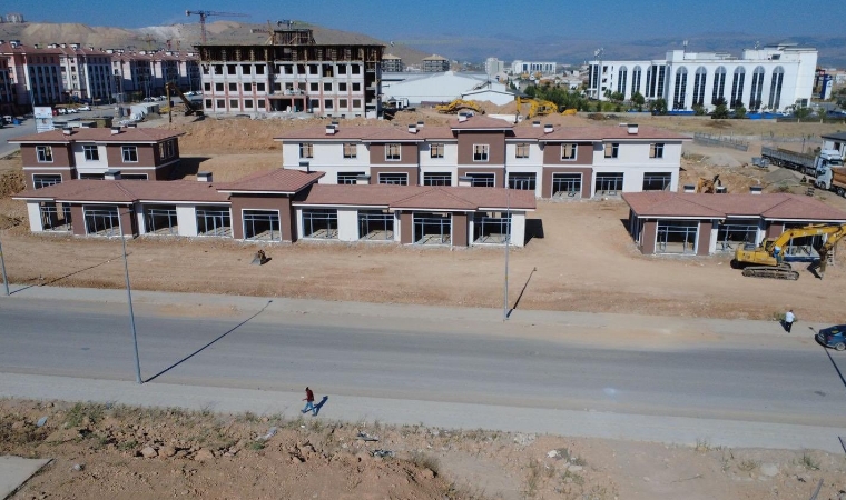 Vali Yavuz Konuştu, Halk Gerçeği Yazdı: İkizce'yi Unutanlar Makamda Konuşuyor!