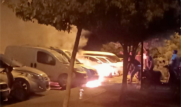 Beydağı’nda Korku Dolu Anlar: Aracın İçinden Alevler Yükseldi!