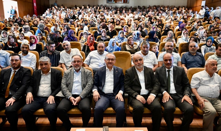 Her Tuş Bir Tehlike: Gençler İnternetin Karanlık Kuyularında