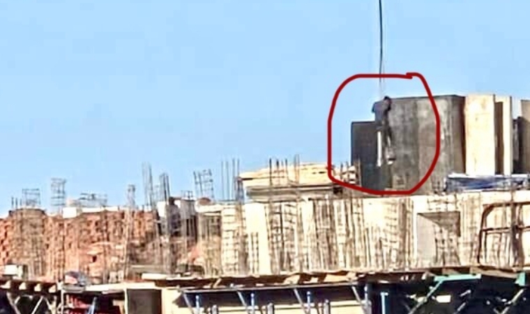 İş Güvenliği Bu Mu? Kule Vinçle İndirilen İşçi Şoke Etti