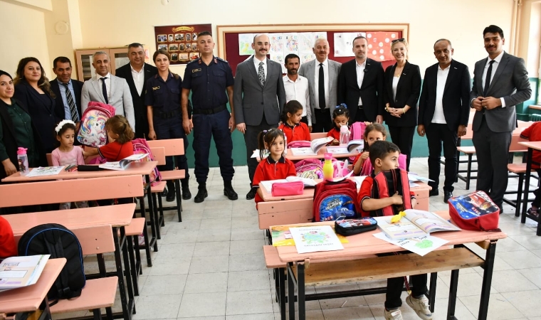 MAGİNDER Üç Bin Öğrenciye Çanta Ve Kırtasiye Desteği Veriyor