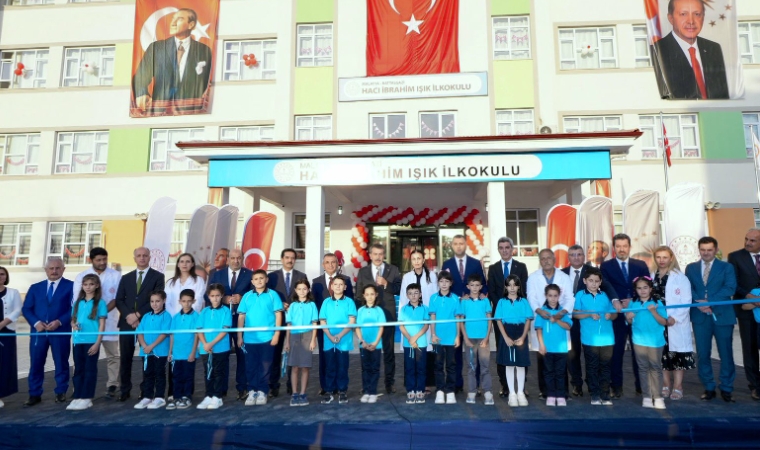 Malatya’da 12 Okul Aynı Anda Açıldı: 212 Yeni Derslik Öğrencilerle Buluştu!
