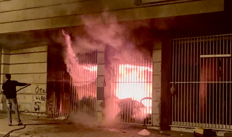 Malatya’da Geceyi Alevler Aydınlattı: Dikim Atölyesinde Korkutan Yangın!