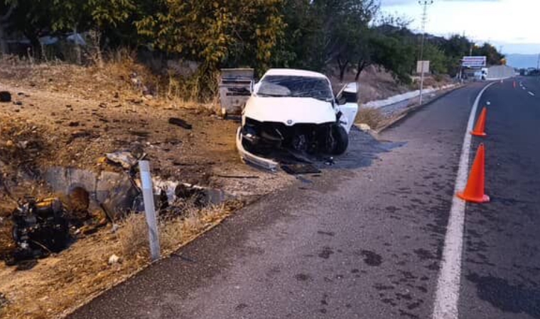 Aşağıulupınar’da Erken Saatte Kaza! Araç Hurdaya Döndü