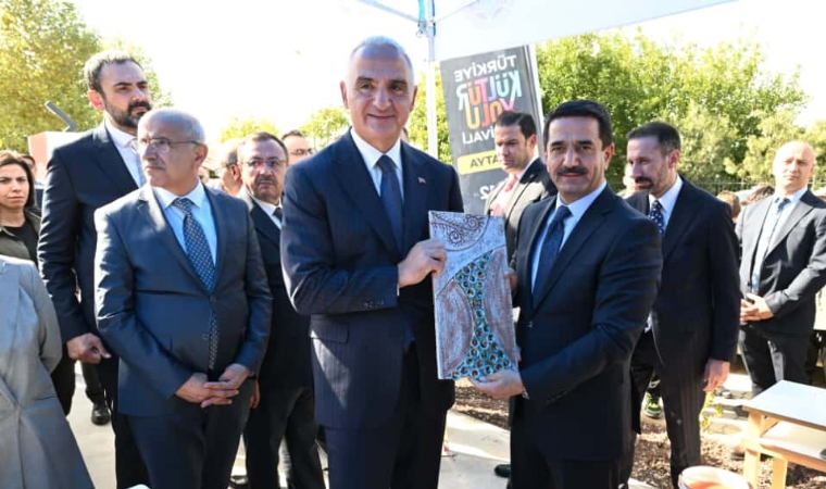 Bakan Ersoy Workshop Etkinliğini Yerinde İzledi: Seramikte Arslantepe İmzası Festivalin İlgi Odağı Oldu