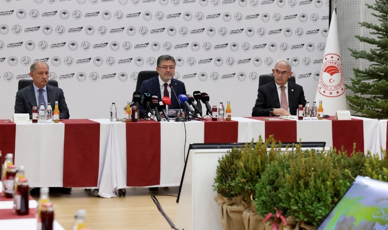Bakan Yumaklı’dan Tüm Türkiye’ye Davet: Sevdamız Yeşil Vatan Olsun!