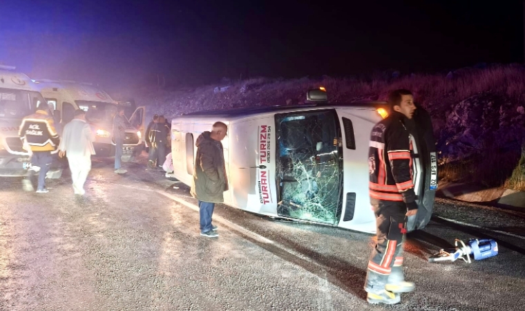Dönüş Yolunda Korkunç Kaza: 1’i Ağır 14 Yaralı