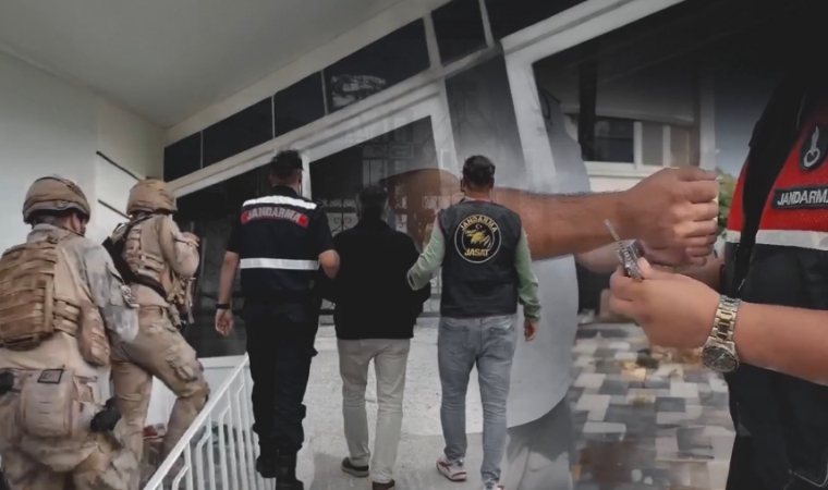 Jandarma 30 İlde FETÖ’ye Ağır Darbe Vurdu