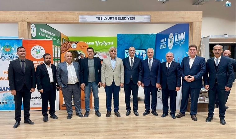 Kayısı Çekirdeği Kahvesi Ziyaretçileri Mest Etti