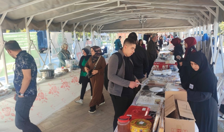 Malatya Umut Kervanı Gazze İçin Yardım Kermesi Başlattı