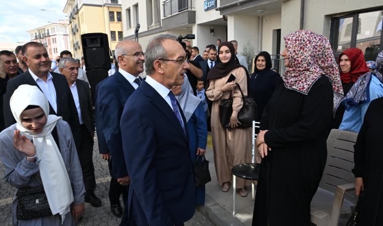 Malatya’da 1130 Aile Yeni Yuvasına Kavuştu! TOKİ Teslim Töreninde Duygusal Anlar